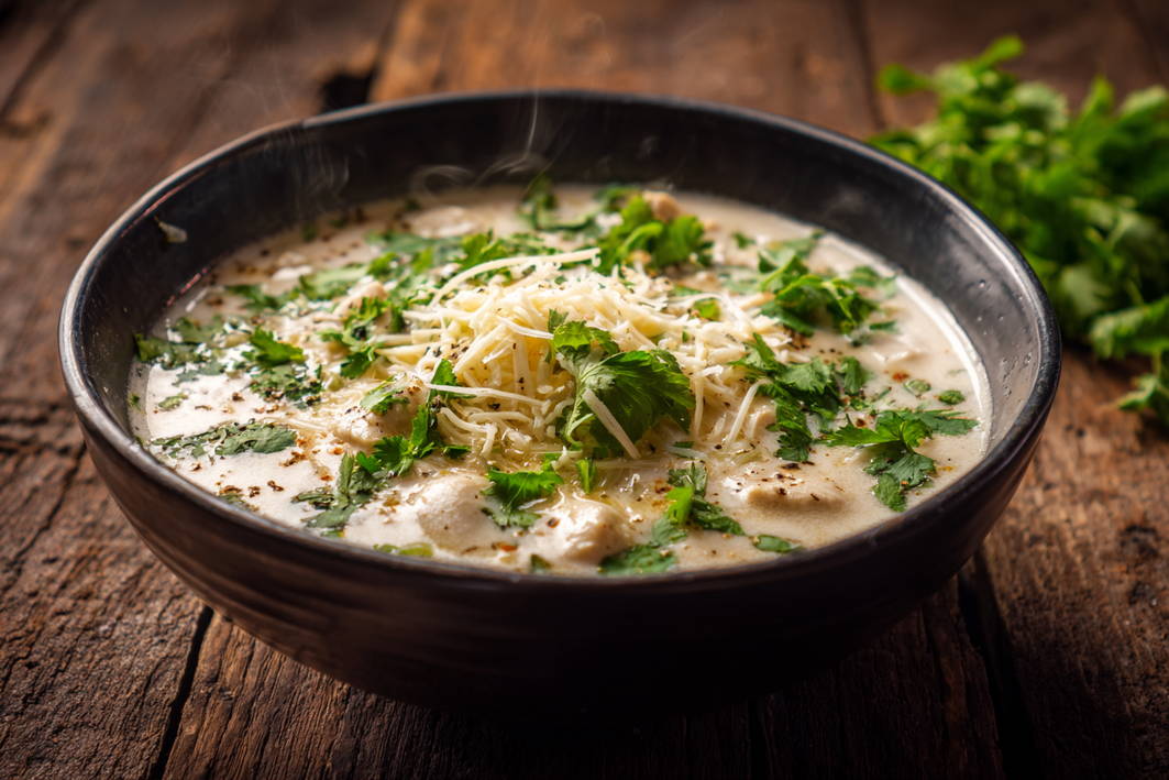 Classic Homemade White Chicken Chili – Easy & Creamy