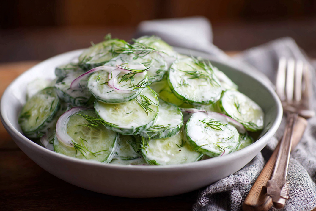 Creamy Cucumber Salad – Easy & Refreshing