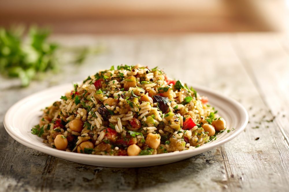 A Zesty Mediterranean Chickpea and Rice Bowl: Your New Favorite One-Pot Meal