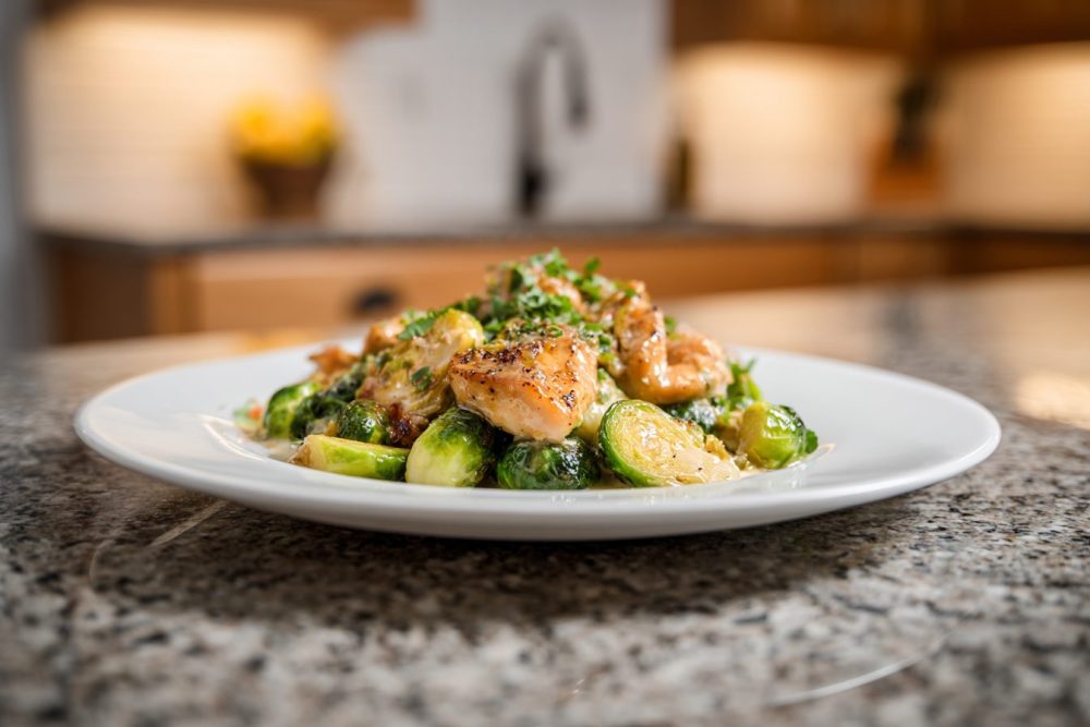 Crispy Herb Chicken & Brussels Sprouts: Your New Favorite High-Protein, Low-Calorie Meal Staple