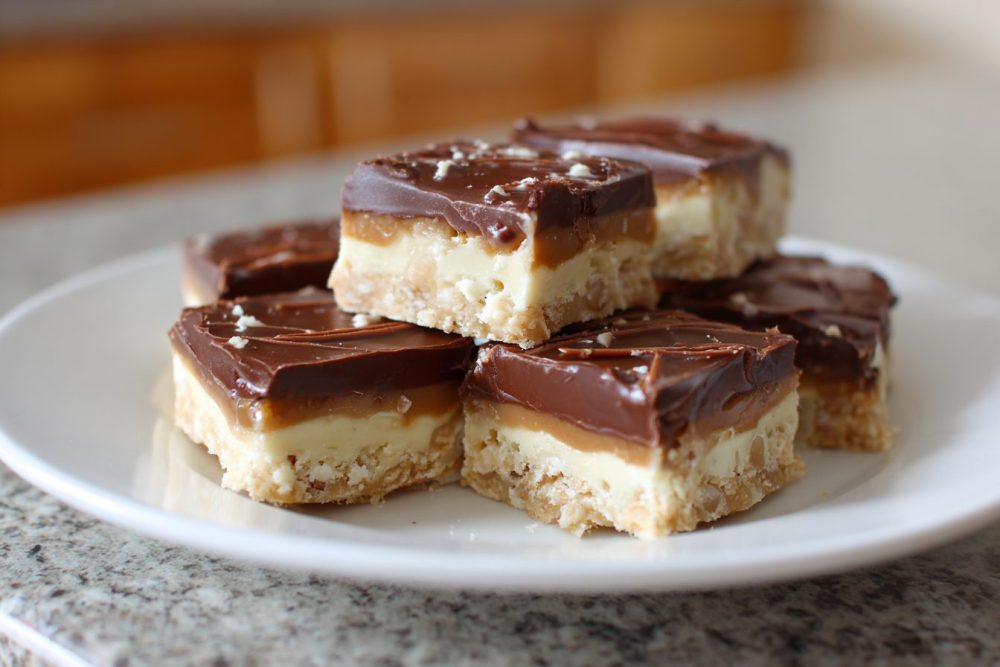 Crush Cravings with Homemade Keto Chocolate Crunch Bars (No-Bake!)