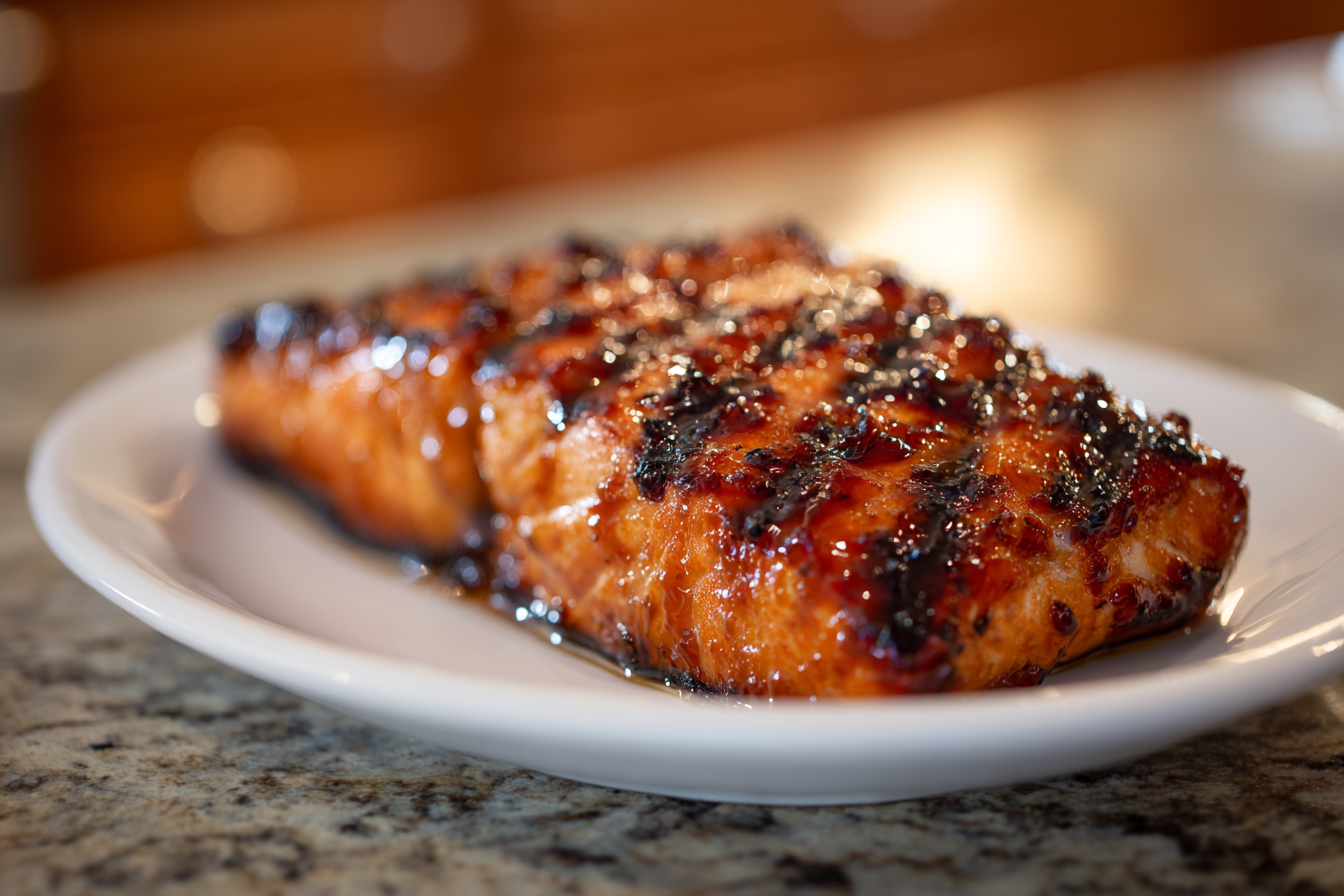Perfectly Glazed Grilled Salmon: Achieve That Crispy Char, Every Time