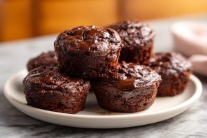 High-Protein Greek Yogurt Chocolate Muffins