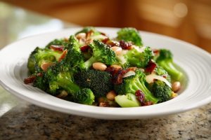 Gut-Friendly Bean, Broccoli, and Apple Stir-Fry