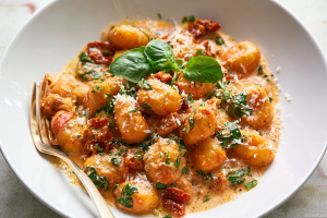 Creamy Sundried Tomato "Marry Me" Gnocchi